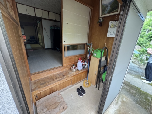 (玄関)